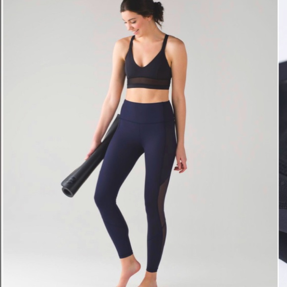 Lululemon Body Con Bra Black Size 10